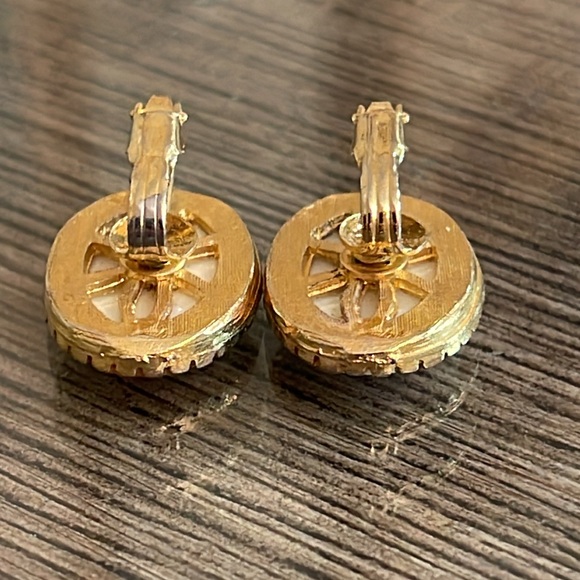 Vintage Faux Petit Point Purple Rose Clip Earrings - Picture 9 of 16